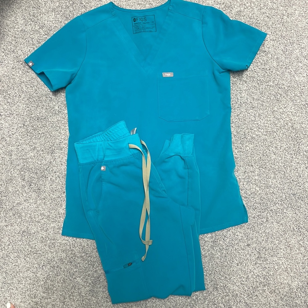 FIGS scrub set Teal